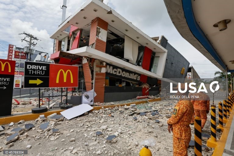 Filipinas: Rescaldo do terramoto na Ilha de Cebu