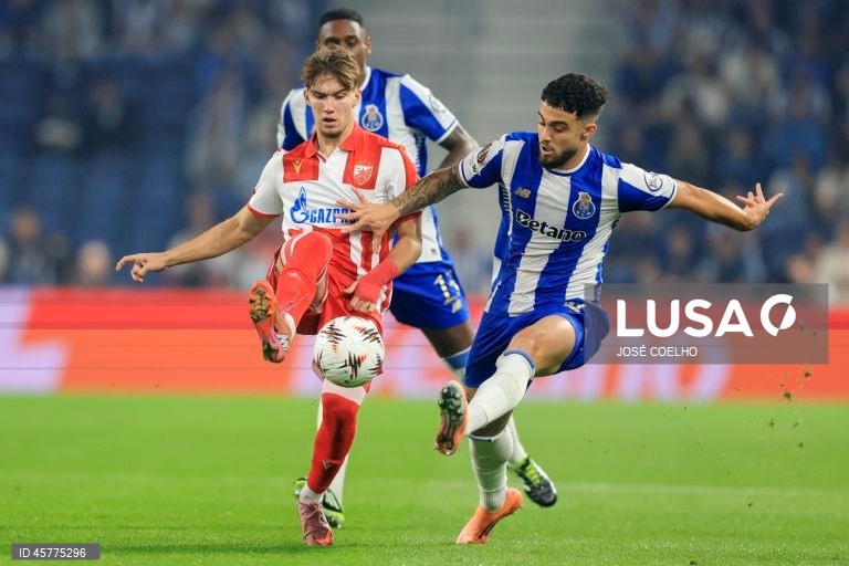 Um golo de Rodrigo Mora, aos 89 minutos, garantiu hoje ao FC Porto a segunda vitória na fase de liga da Liga Europa de futebol, na receção ao Estrela Vermelha, por 2-1, na segunda jornada.