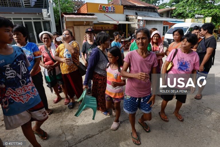 Filipinas: Ajuda governamental às vítimas do sismo na Ilha de Cebu