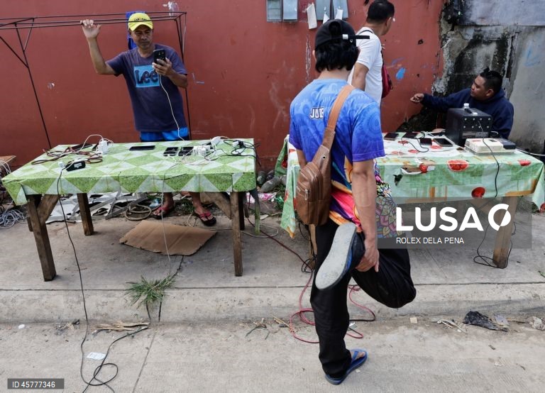 Filipinas: Ajuda governamental às vítimas do sismo na Ilha de Cebu