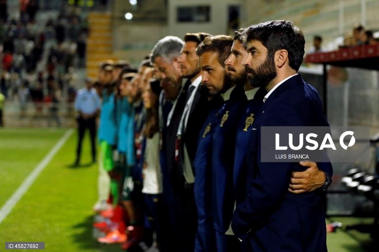 A seleção portuguesa conservou hoje a liderança do Grupo B de apuramento para o europeu de futebol de sub-21, ao vencer 3-0 na receção à Bulgária, em jogo disputado em Portimão.