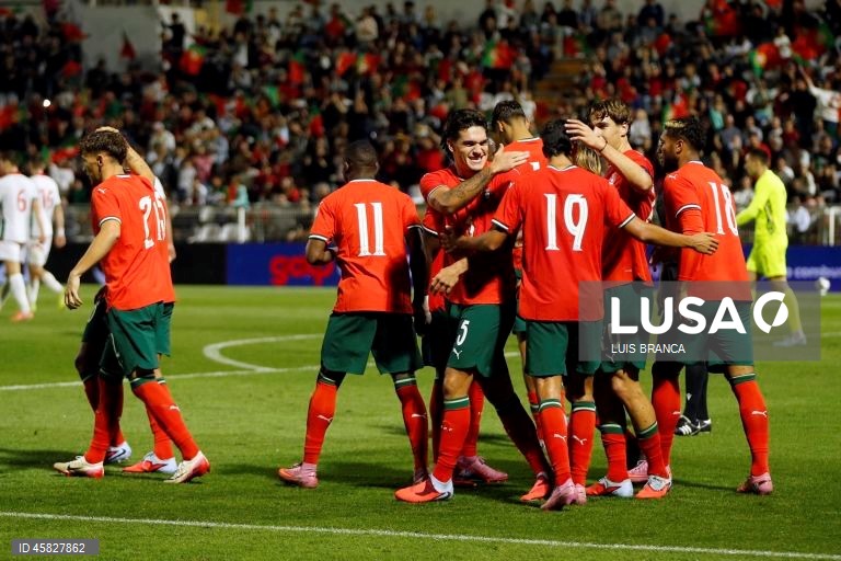 A seleção portuguesa conservou hoje a liderança do Grupo B de apuramento para o europeu de futebol de sub-21, ao vencer 3-0 na receção à Bulgária, em jogo disputado em Portimão.