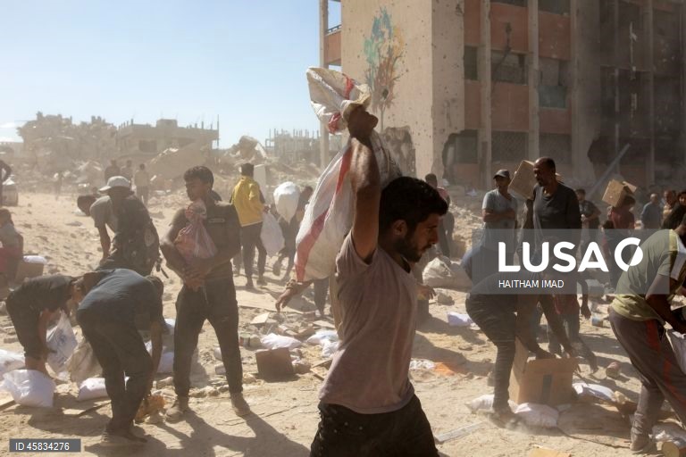 Palestina: Camiões com ajuda humanitária chegam a Khan Yunis