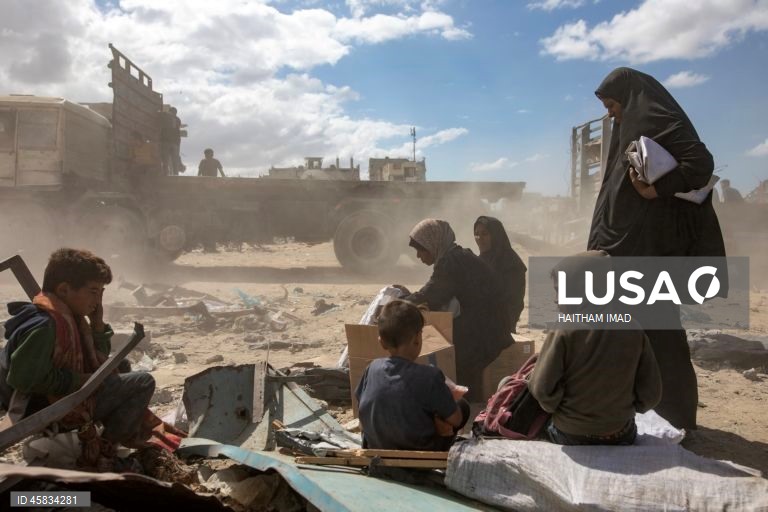 Palestina: Camiões com ajuda humanitária chegam a Khan Yunis