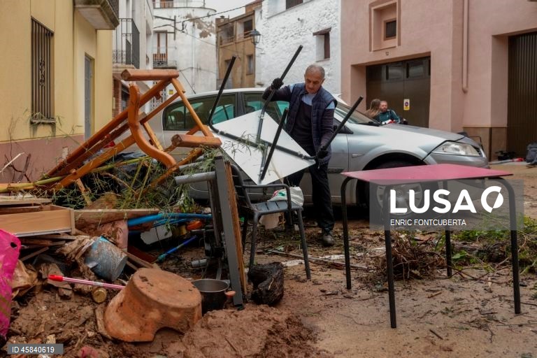 Espanha: Rescaldo das inundações na Catalunha