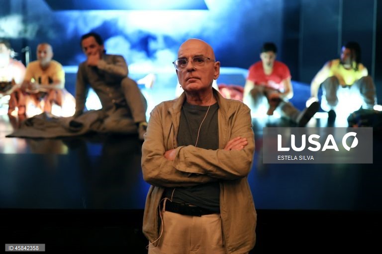 Teatro: Ensaio de imprensa de “al mada nada” de Ricardo Pais