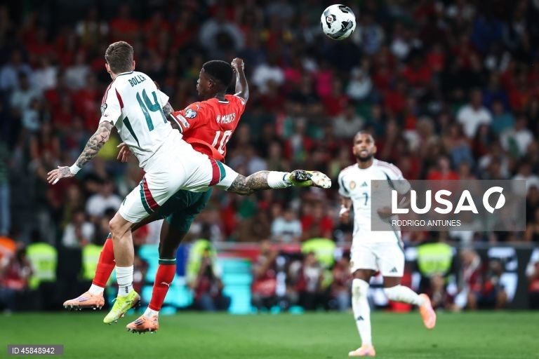Portugal empatou 2-2 com a Hungria, na quarta jornada do Grupo F de qualificação europeia, e adiou a possibilidade de se apurar já hoje para a fase final do Mundial de futebol de 2026.