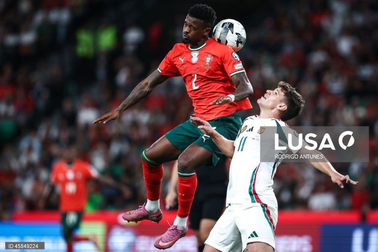 Portugal empatou 2-2 com a Hungria, na quarta jornada do Grupo F de qualificação europeia, e adiou a possibilidade de se apurar já hoje para a fase final do Mundial de futebol de 2026.