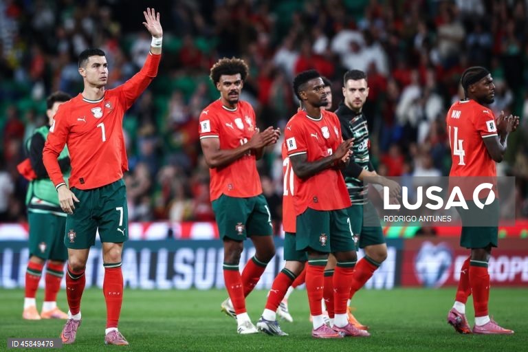 Portugal empatou 2-2 com a Hungria, na quarta jornada do Grupo F de qualificação europeia, e adiou a possibilidade de se apurar já hoje para a fase final do Mundial de futebol de 2026.