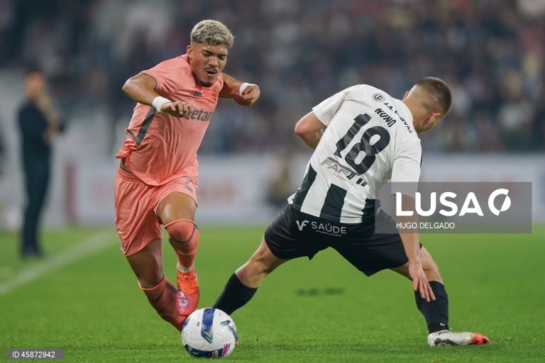 O FC Porto apurou-se hoje para a quarta eliminatória da Taça de Portugal de futebol, ao derrotar o Celoricense, do Campeonato de Portugal, por 4-0, com um ‘hat-trick’ de Samu, em jogo da terceira ronda.