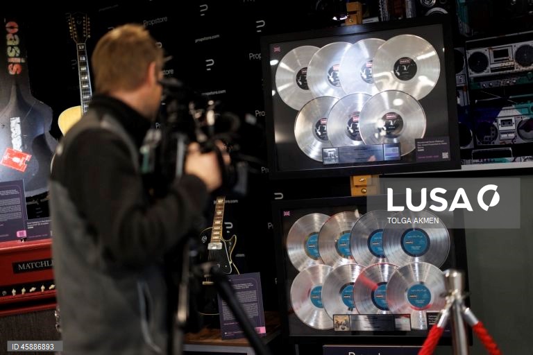  leilão de memorabilia musical da Propstore Auction House em Londres