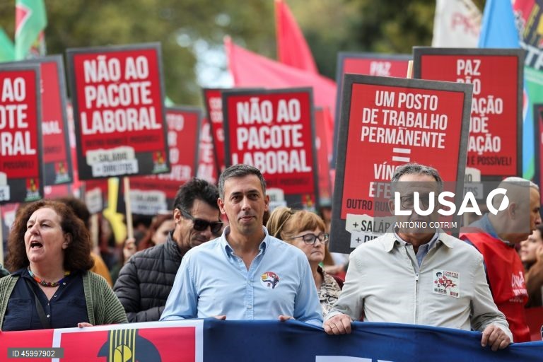CGTP-IN: Marcha nacional "Contra o Pacote Laboral" 