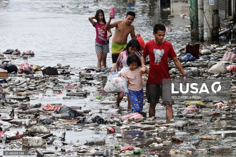 Filipinas: O tufão Fung-Wong causa inundações, cortes de energia e danos materiais