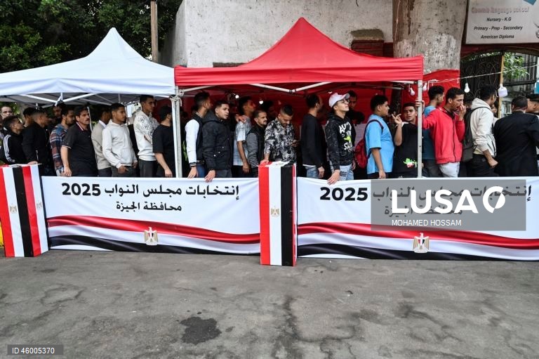 Egito: Primeira ronda das eleições parlamentares