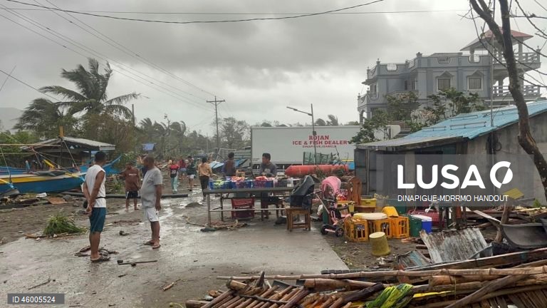 Filipinas: O tufão Fung-Wong causa inundações, cortes de energia e danos materiais