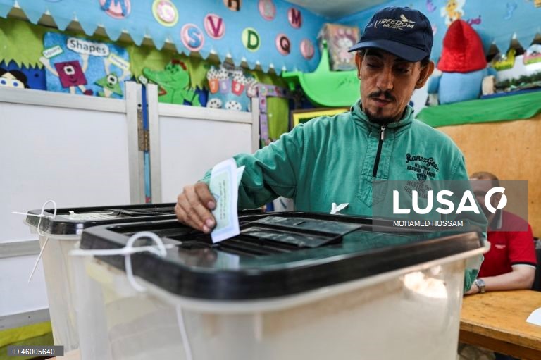 Egito: Primeira ronda das eleições parlamentares