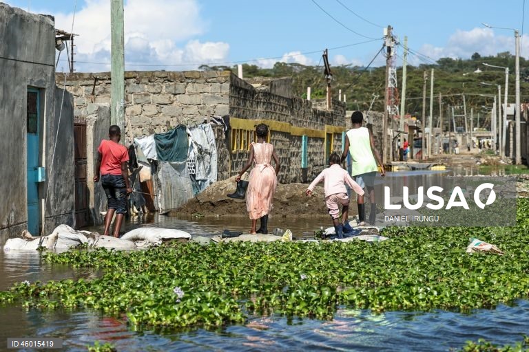Quénia: Pessoas deslocadas pelas inundações do Lago Naivasha
