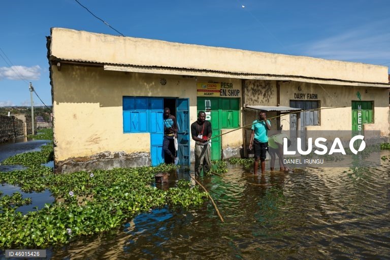 Quénia: Pessoas deslocadas pelas inundações do Lago Naivasha