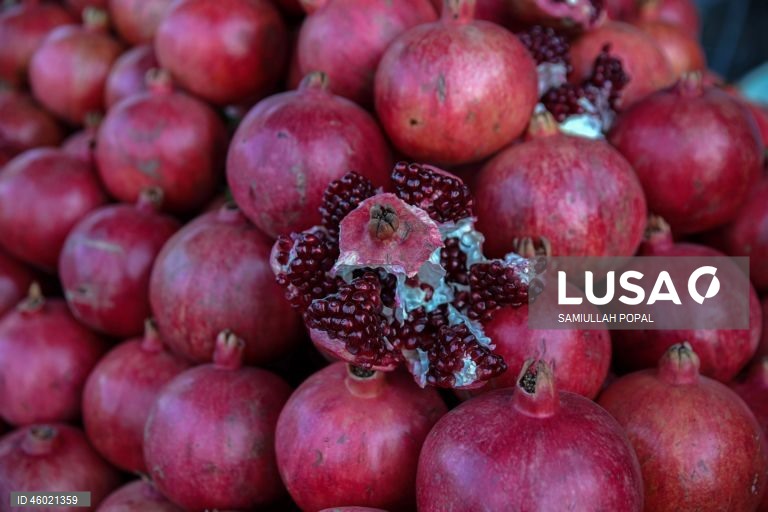 Afeganistão: Época da romã em Cabul