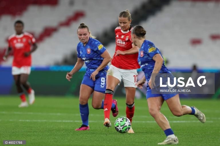 Futebol: Liga dos Campeões Feminina - Benfica vs Twente