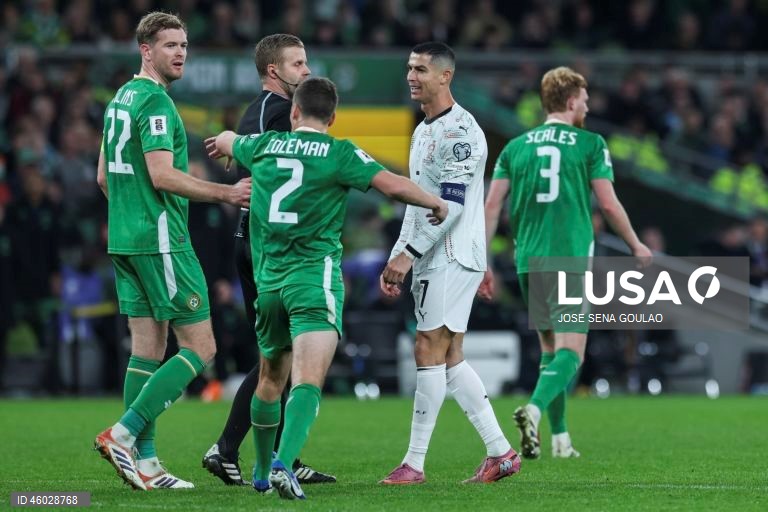 Futebol: Jogo de qualificação para o Mundial 2026 - República da Irlanda vs Portugal