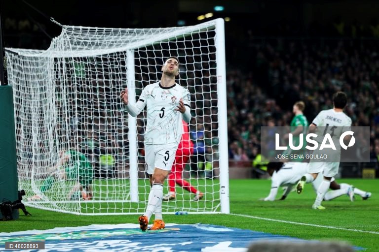 Futebol: Jogo de qualificação para o Mundial 2026 - República da Irlanda vs Portugal