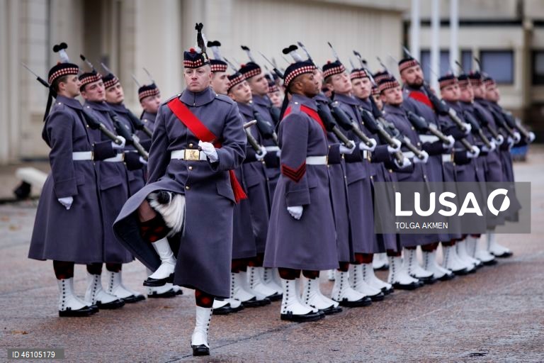 Empresa Balaklava pronta para assumir as funções cerimoniais da Guarda Real em Londres