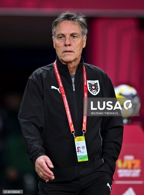 Portugal conquistou hoje o título mundial de futebol de sub-17, pela primeira vez, ao vencer a Áustria, por 1-0, em Doha, na final do Campeonato do Mundo.