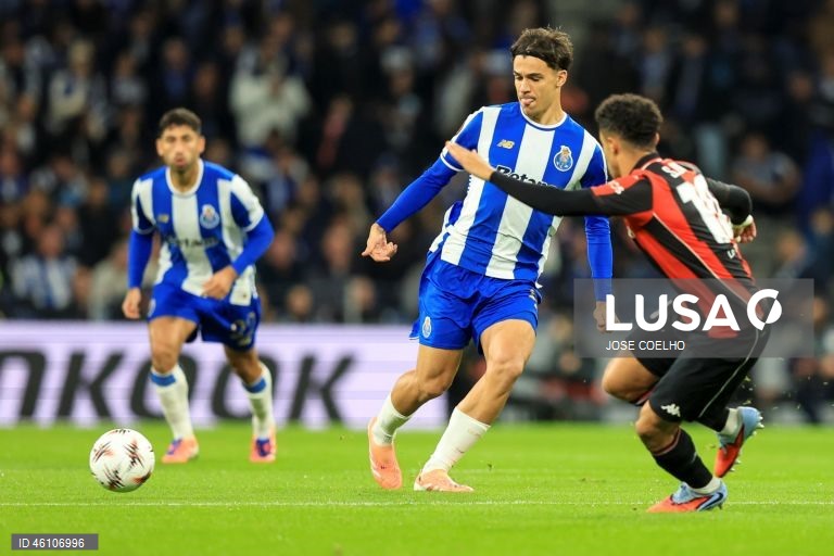 O FC Porto conquistou hoje a terceira vitória na edição 2025/26 da Liga Europa de futebol, ao impor-se por 3-0 na receção ao lanterna-vermelha Nice, em jogo da quinta jornada.