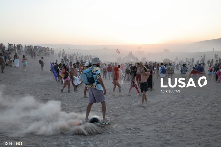 Israel: Festival Midburn no deserto do Negev