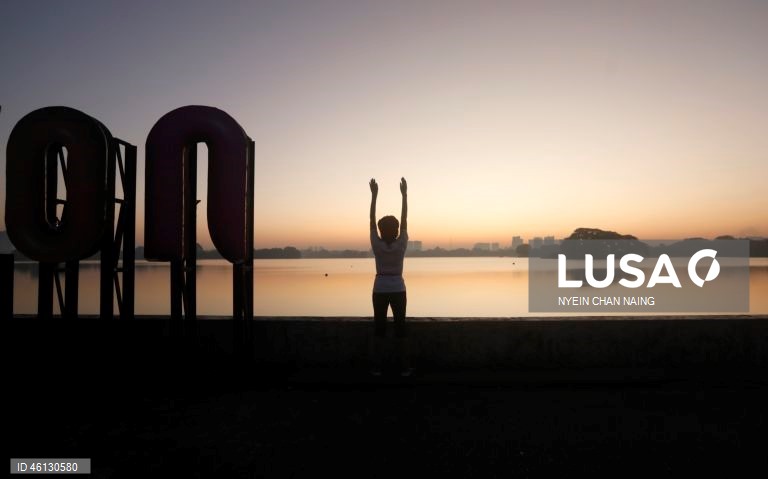 Myanmar: Nascer do Sol em Yangon