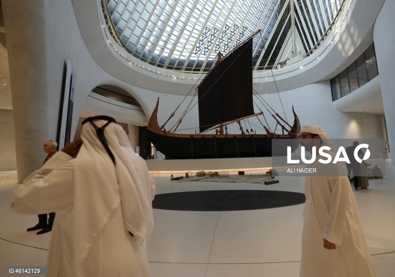 Abu Dhabi: Inauguração do Museu Nacional Zayed