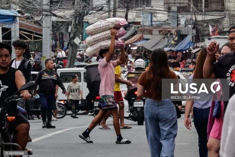 Filipinas: Mercado de rua em Quezon City