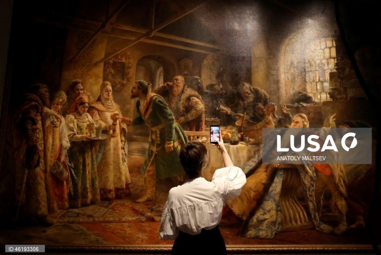 Rússia: Exposição "Tradição Russa" em São Petersburgo.