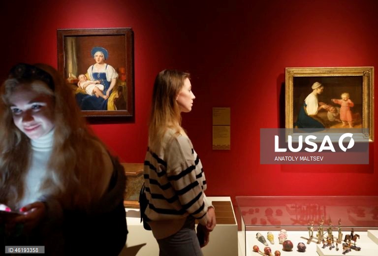 Rússia: Exposição "Tradição Russa" em São Petersburgo.