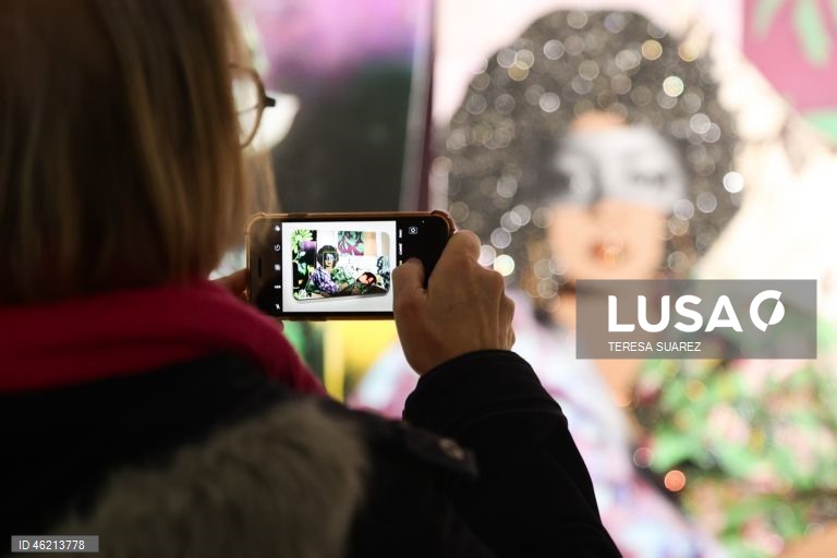 França: Exposição do artista americano Mickalene Thomas no Grand Palais em Paris