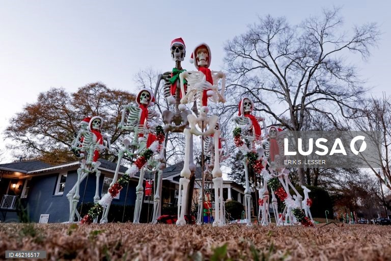 EUA: Iluminações natalícias nas casas do bairro em Atlanta