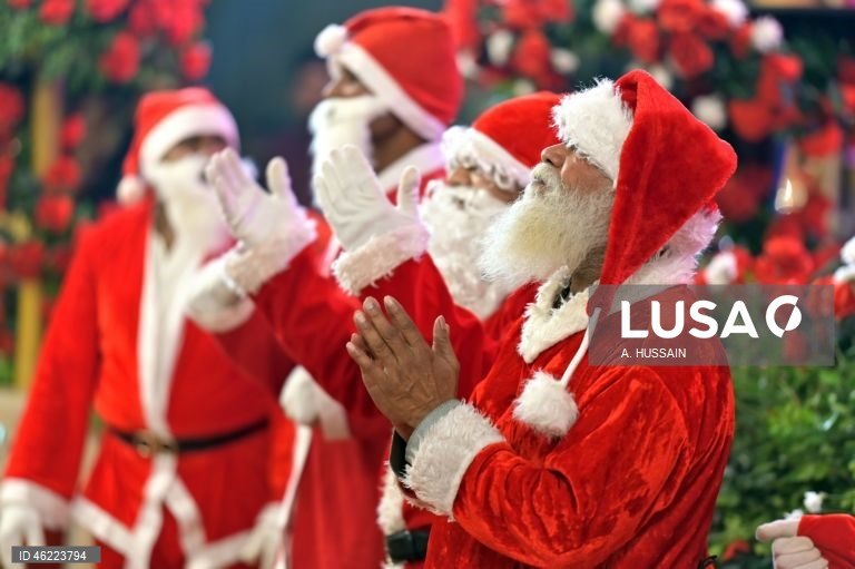Paquistão: Preparativos para o Natal em Lahore