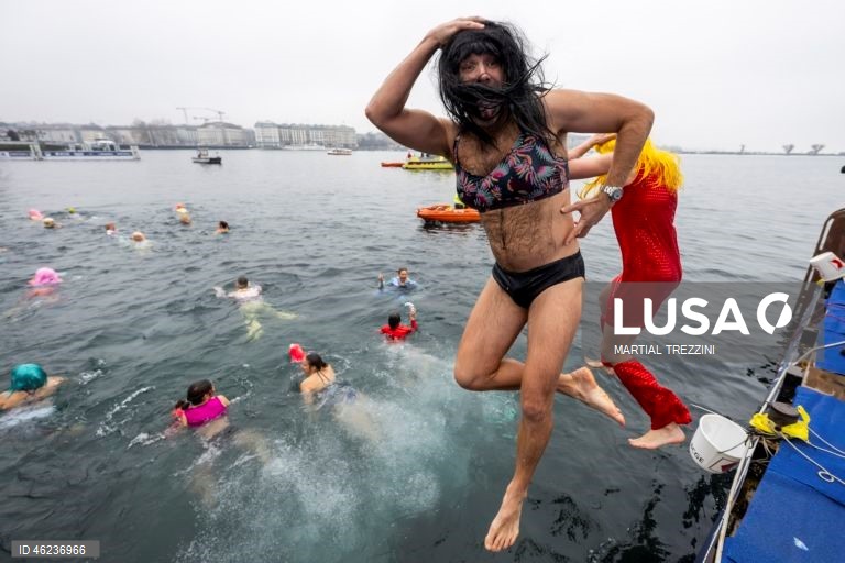 Suiça: Tradicional banho de Natal no Lago Genebra