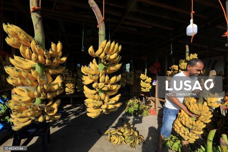 Indonésia: Mercado de rua em Aceh Besar