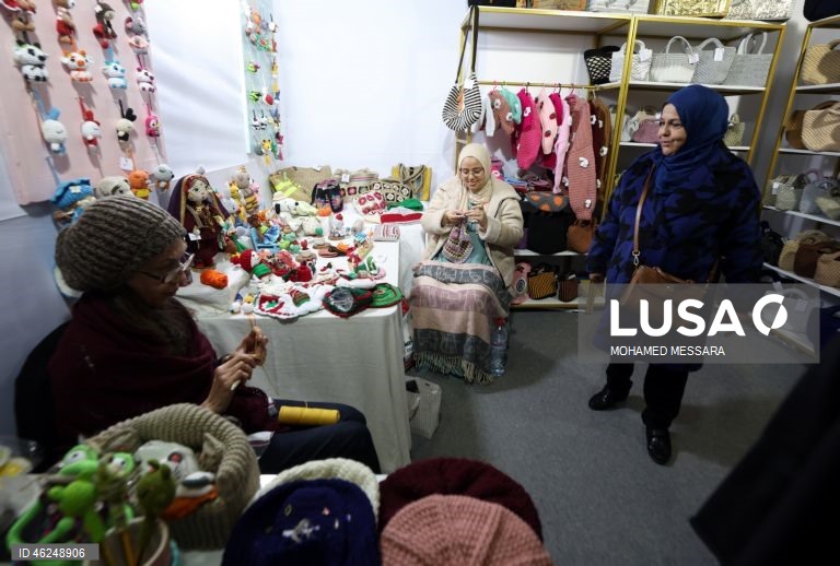 Tunes: 4ª Feira Nacional de Tapetes e Tecelagem Tradicional