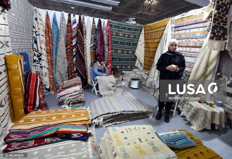 Tunes: 4ª Feira Nacional de Tapetes e Tecelagem Tradicional
