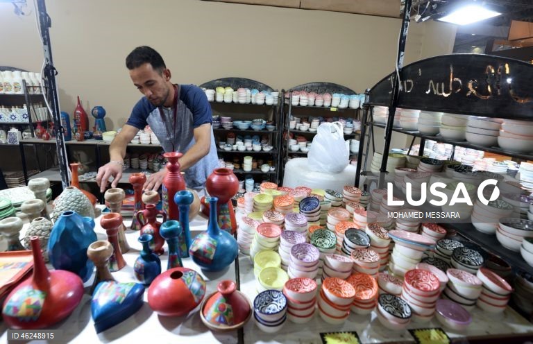 Tunes: 4ª Feira Nacional de Tapetes e Tecelagem Tradicional