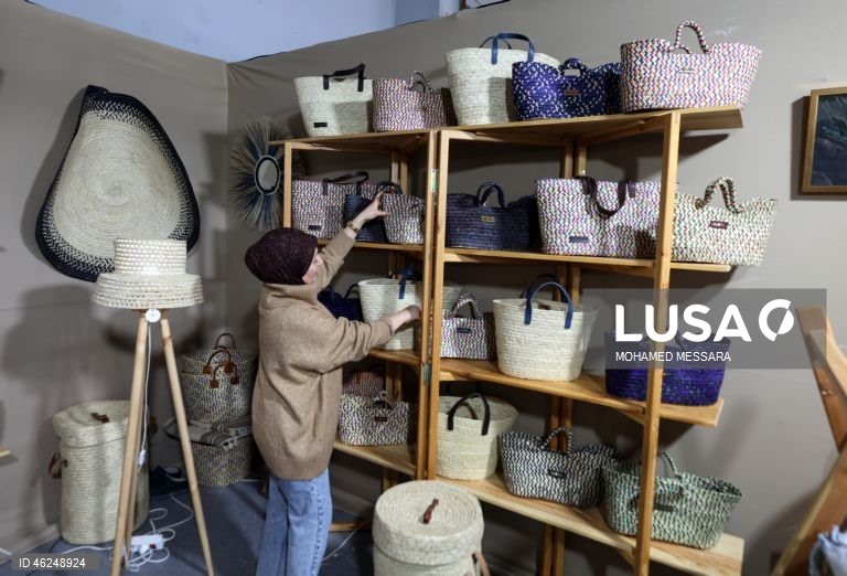 Tunes: 4ª Feira Nacional de Tapetes e Tecelagem Tradicional