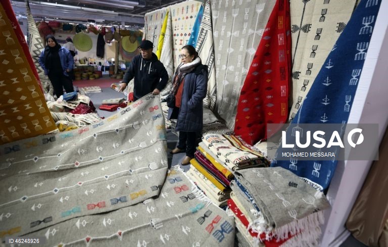 Tunes: 4ª Feira Nacional de Tapetes e Tecelagem Tradicional