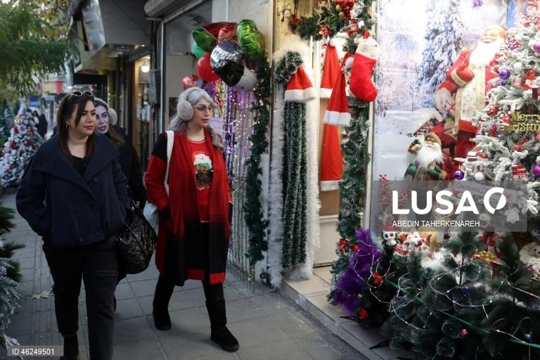 Preparações para o Natal em Teerão