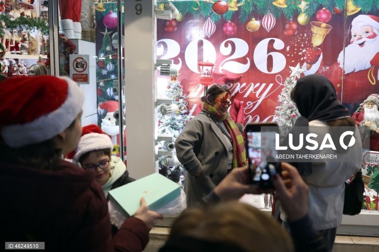 Preparações para o Natal em Teerão