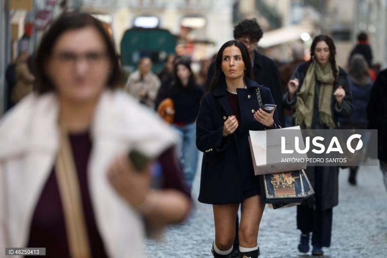 Reportagem fotográfica sobre o Natal, na Baixa de Lisboa, 23 de dezembro de 2025. ANTÓNIO PEDRO SANTOS/LUSA
