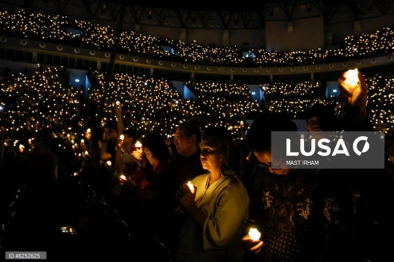 Celebrações da véspera de Natal em Jacarta