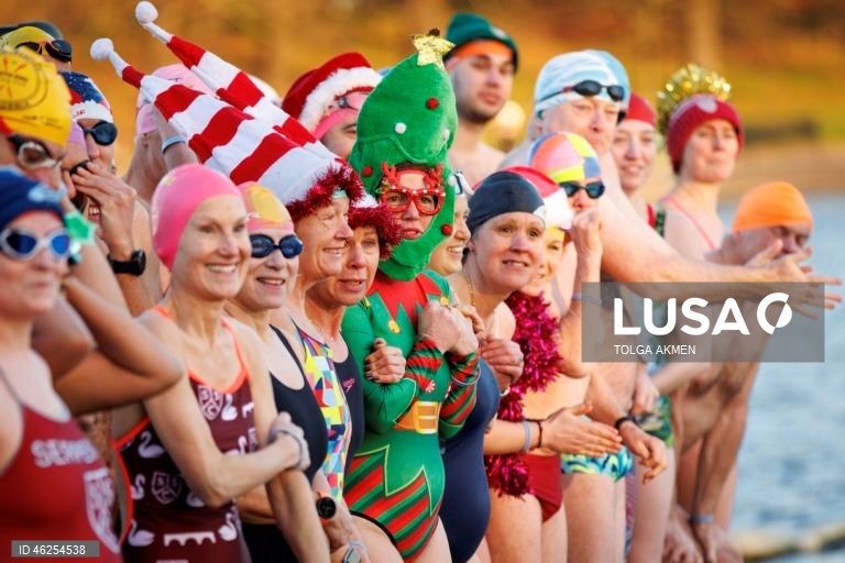 A corrida matinal de Natal do Serpentine Swimming Club é nadada em um percurso de 100 jardas (91,4 m) pela Peter Pan Cup, e acredita-se que seja a corrida de natação mais antiga do mundo. A corrida é realizada todos os anos desde 1864, com a única exceção de 2020.